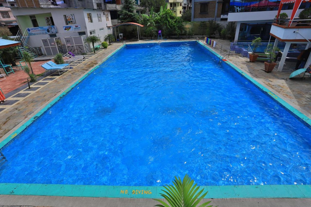 Oyo 591 Hotel Blue Moon Dharampur エクステリア 写真