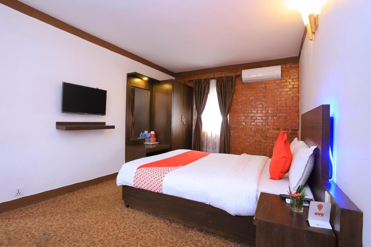 Oyo 591 Hotel Blue Moon Dharampur エクステリア 写真