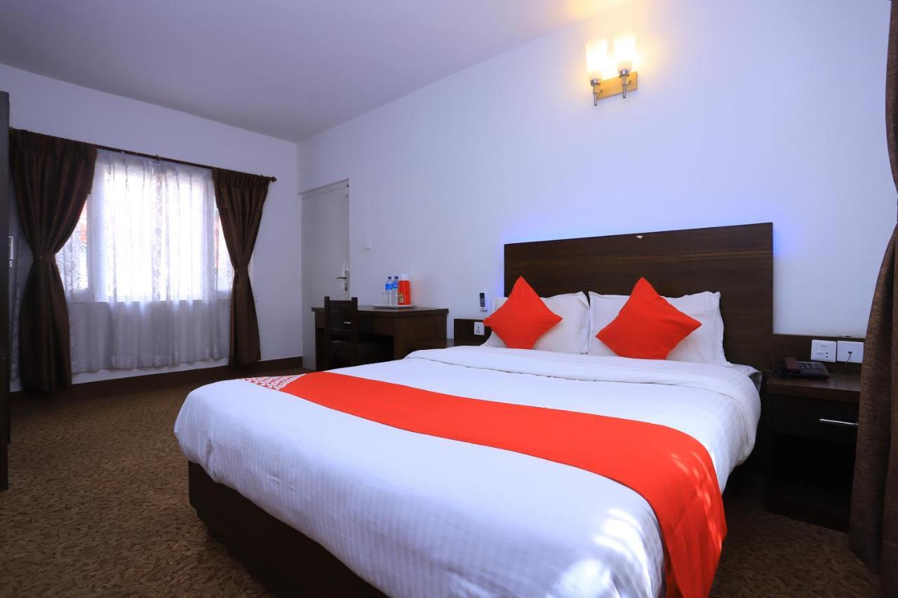 Oyo 591 Hotel Blue Moon Dharampur エクステリア 写真
