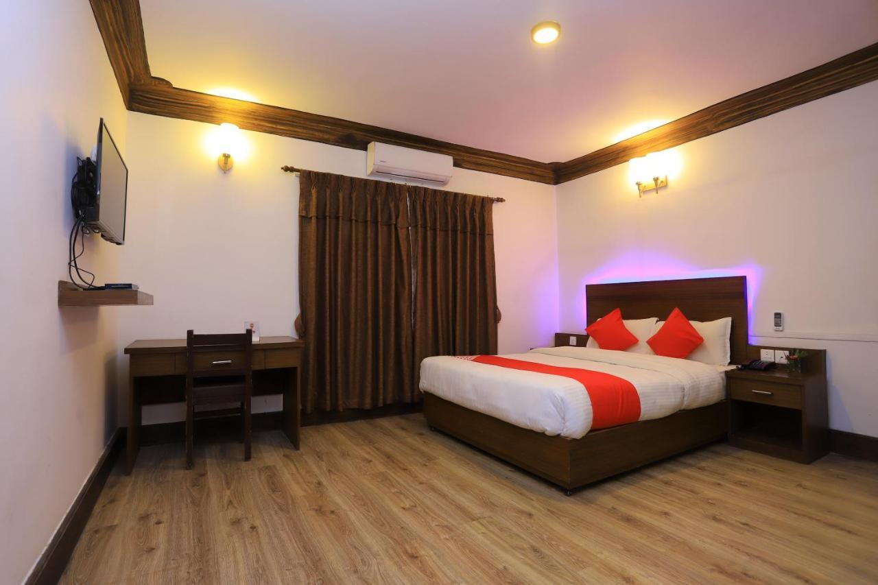 Oyo 591 Hotel Blue Moon Dharampur エクステリア 写真