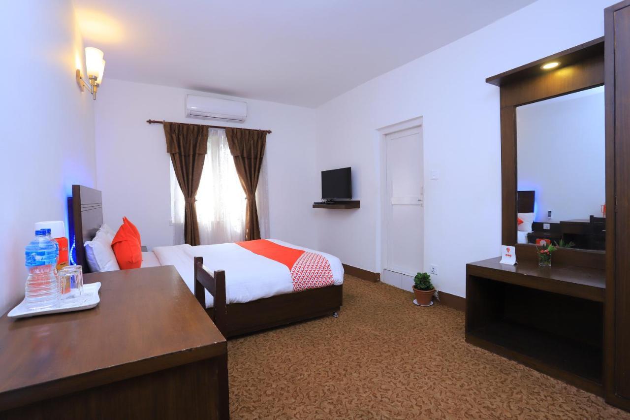 Oyo 591 Hotel Blue Moon Dharampur エクステリア 写真