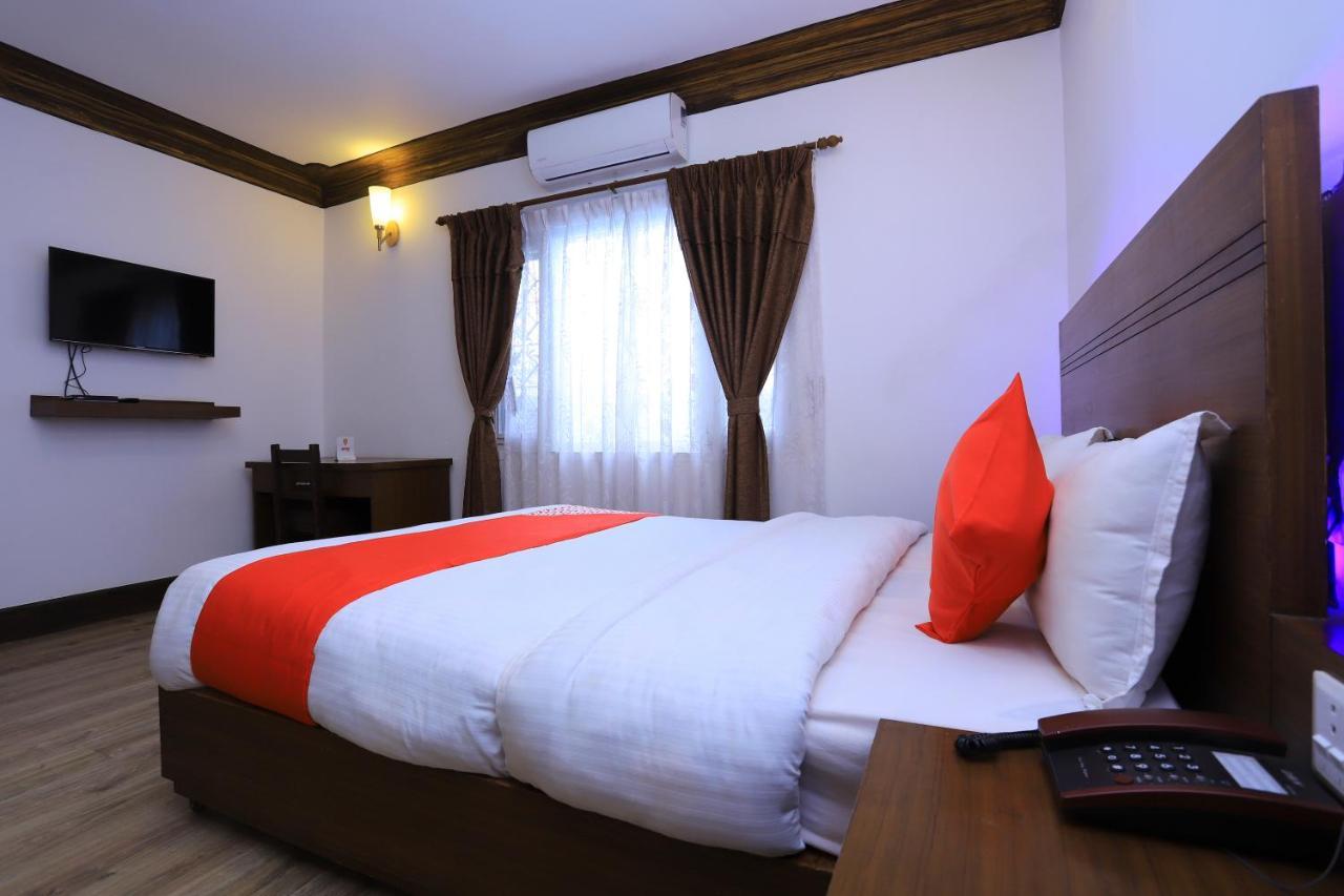 Oyo 591 Hotel Blue Moon Dharampur エクステリア 写真