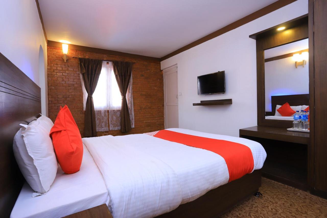Oyo 591 Hotel Blue Moon Dharampur エクステリア 写真